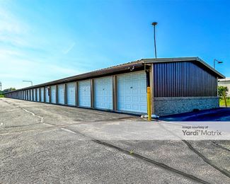 Photo 2 of Pack Rat Mini Storage - 1661 Bergstrom Road, Neenah, WI