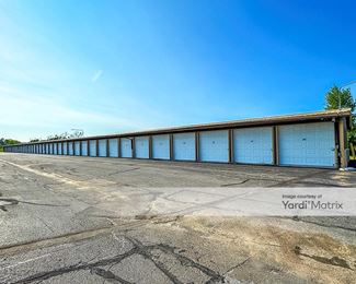 Photo 4 of Pack Rat Mini Storage - 1661 Bergstrom Road, Neenah, WI