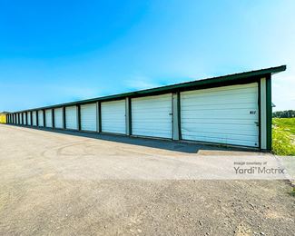 Photo 3 of Breezewood Mini Storage - 7260 Commerce Plaza Drive, Neenah, WI