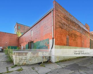 Photo 2 of Roederer Transfer-Storage - 513 Fillmore Street, Davenport, IA