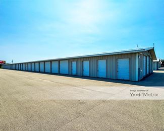 Photo 4 of Algoma Storage - 3435 Omro Road, Oshkosh, WI