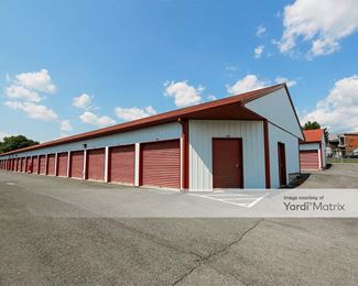 Photo 2 of Red Roof Storage - 451 South Church Street, Waynesboro, PA