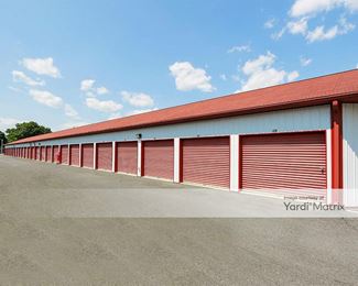 Photo 3 of Red Roof Storage - 451 South Church Street, Waynesboro, PA