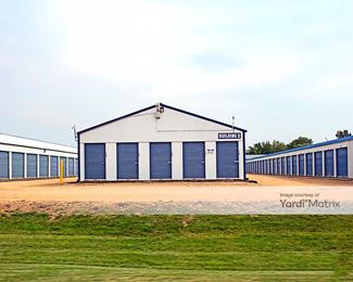 Photo 1 of Store It America - 1591 Main Avenue, Clinton, IA
