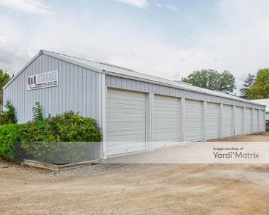 Storage Units for Rent available at 406 North 1st Street, Eldridge, IA 52748