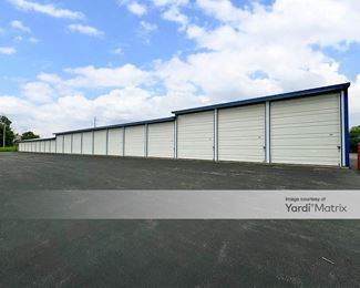 Photo 3 of Menasha Storage - N8833 North County Road, Menasha, WI