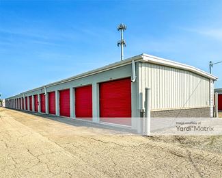 Photo 4 of Stor-It Space Center - 300 Tullar Road, Neenah, WI