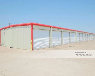 Photo 2 of University Self-Storage - 2701 University Drive, Muscatine, IA