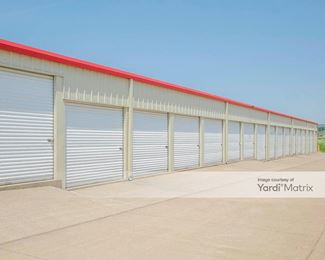 Photo 5 of University Self-Storage - 2701 University Drive, Muscatine, IA