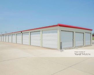 Photo 6 of University Self-Storage - 2701 University Drive, Muscatine, IA