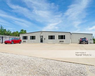 Photo 3 of Pro Storage Center - 2003 Midland Court, Jefferson City, MO