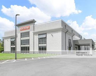 Photo 3 of Public Storage - 2461 Cherry Laurel Drive, Sanford, FL