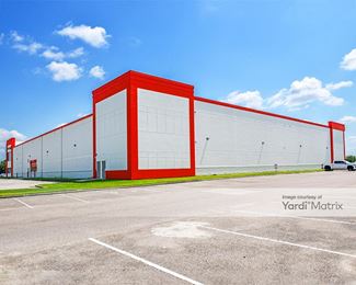Photo 5 of Public Storage - 4195 North Dowlen Road, Beaumont, TX