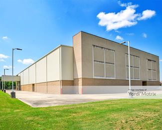 Photo 5 of Public Storage - 6160 Delaware Street, Beaumont, TX