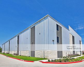 Photo 2 of Extra Space Storage - 2200 Sam Rayburn Hwy, Melissa, TX