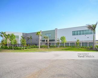 Photo 4 of Monster Self Storage - 325 Glancy Lane, Port Charlotte, FL