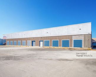 Photo 2 of CubeSmart Self Storage - 101 Brazosport Boulevard North, Clute, TX