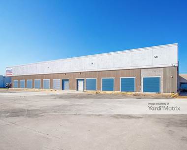 Storage Units for Rent available at 101 Brazosport Boulevard North, Clute, TX 77531