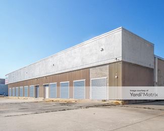 Photo 4 of CubeSmart Self Storage - 101 Brazosport Boulevard North, Clute, TX
