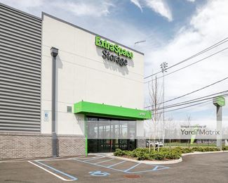 Photo 3 of Extra Space Storage - 5660 Old Sunrise Hwy, Massapequa, NY