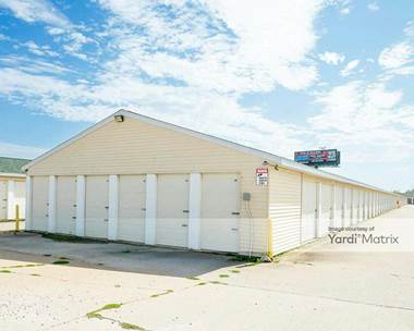 Storage Units for Rent available at 3611 19th Street, East Moline, IL 61244