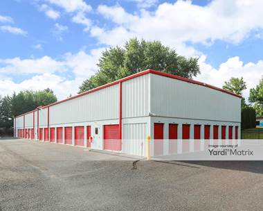 Storage Units for Rent available at 2023 East Lincoln Way, Chambersburg, PA 17202