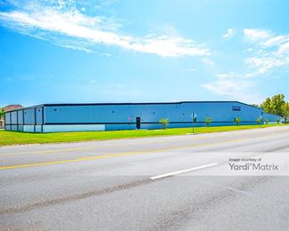 Photo 1 of Superior Storage - 2300 Nederland Avenue, Port Neches, TX