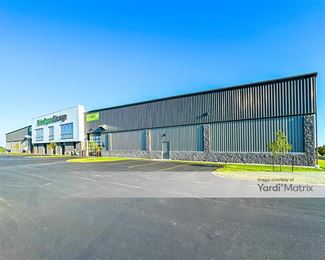 Photo 2 of Extra Space Storage - 5483 West Neubert Road, Appleton, WI