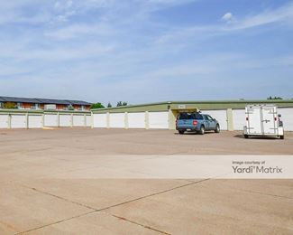 Photo 2 of Devils Glen Storage - 3665 Devils Glen Road, Bettendorf, IA