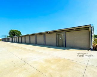 Photo 2 of Conger Storage - 2953 Jackson Street, Oshkosh, WI