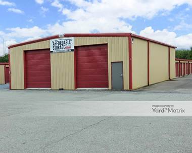 Storage Units for Rent available at 2635 Newport Hwy, Sevierville, TN 37876