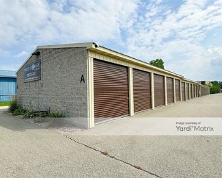 Photo 1 of Multi Storage - 867 Valley Road, Menasha, WI