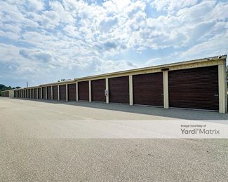 Photo 3 of Multi Storage - 867 Valley Road, Menasha, WI