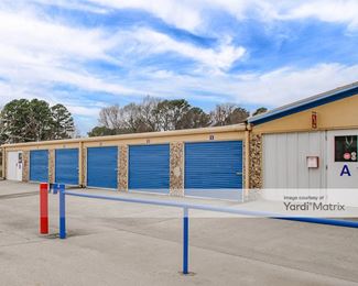 Photo 2 of Lock Box East - 1700 East Marshall Avenue, Longview, TX