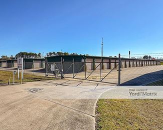 Photo 2 of FreeUp Storage - 220 Pittman Street, Longview, TX