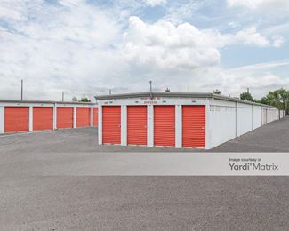 Photo 5 of Space Rental Co - 722 Atkison Street, Henderson, KY