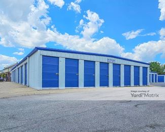 Photo 3 of Nature Bay Self Storage - 288 NE Blairs Ferry Road, Cedar Rapids, IA
