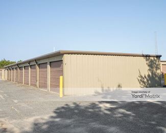 Photo 3 of Mashpee Sun Self Storage - 868 Falmouth Road, Mashpee, MA