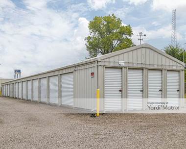 Storage Units for Rent available at 1140 Maxwell Avenue, Evansville, IN 47711