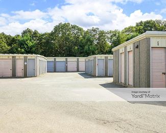 Photo 3 of Sun Self Storage - 709 Gifford Street, Falmouth, MA