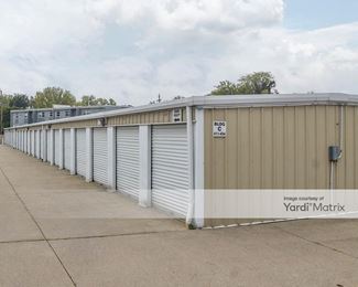 Photo 4 of J-J Storage-Trailer Sales - 1400 South Green Street, Henderson, KY