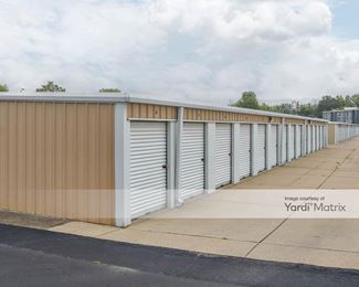 Photo 5 of J-J Storage-Trailer Sales - 1400 South Green Street, Henderson, KY