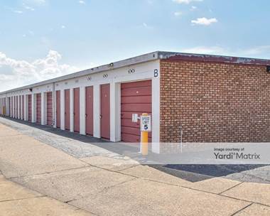 Storage Units for Rent available at 5061 Oak Grove Road, Evansville, IN 47715