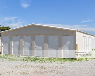 Photo 4 of Fifteenth Street Self-Storage - 1611 Broadway Street, Vincennes, IN