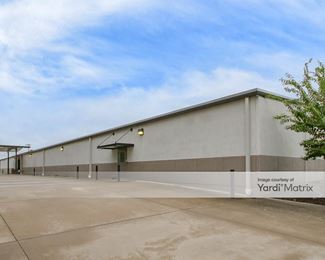 Photo 3 of GET Moving-Storage - 1801 Hollybrook Drive, Longview, TX