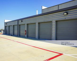 Photo 4 of Extra Space Storage - 3885 SW Loop 820, Fort Worth, TX