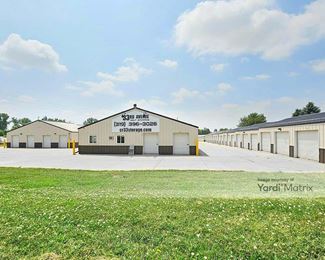 Photo 2 of 33rd Ave Self Storage - 1737 33rd Avenue SW, Cedar Rapids, IA