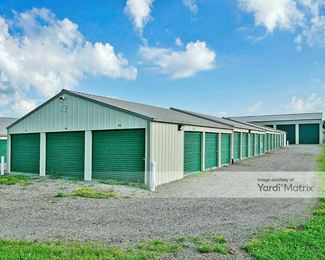 Photo 3 of Storage Rentals of America - 804 Vernon Valley Drive, Cedar Rapids, IA