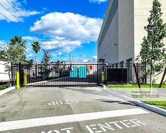 Photo 2 of Extra Space Storage - 3187 West Hallandale Beach Blvd, Pembroke Park, FL