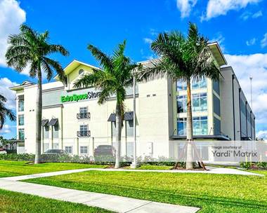 Storage Units for Rent available at 3187 West Hallandale Beach Blvd, Pembroke Park, FL 33023